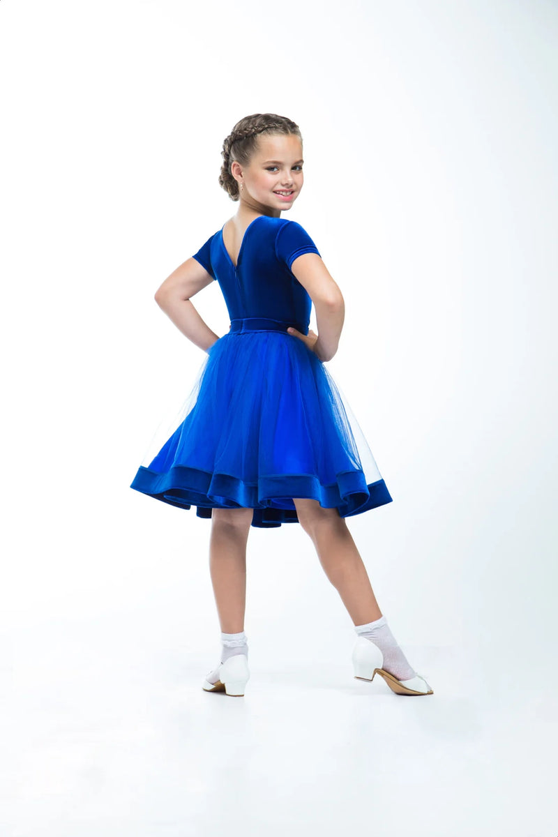 Rating dress for the ballroom program latin dances