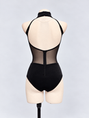 Open back with zipper and mesh