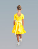 Rating dress for the dance floor, with a bow