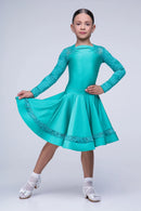 Rating dress for performances on the dance floor