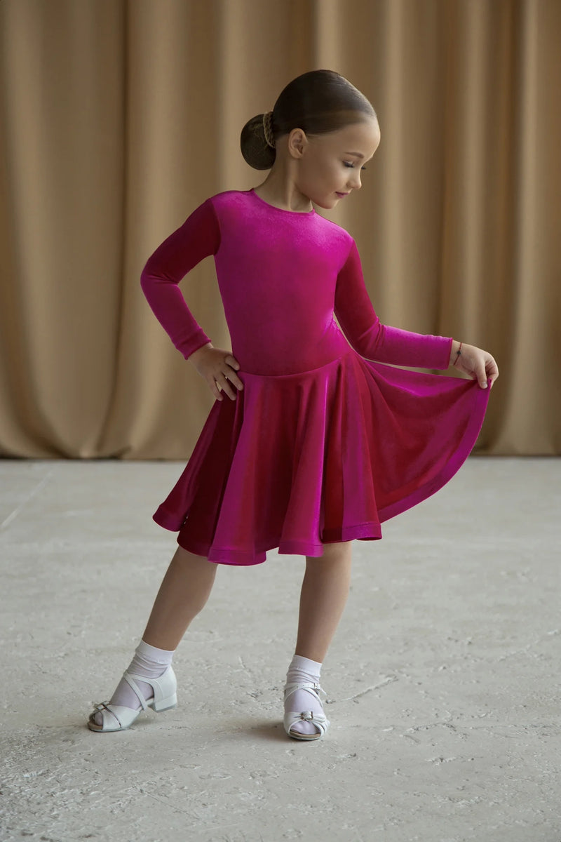 Rating dress for performances in ballroom and sports programs