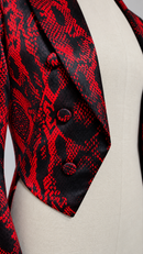 Fabric-covered buttons on pointed front