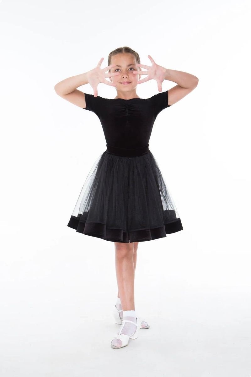 Rating dress for the ballroom program latin dances