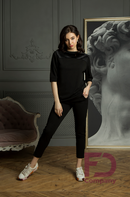 Loose blouse with velvet